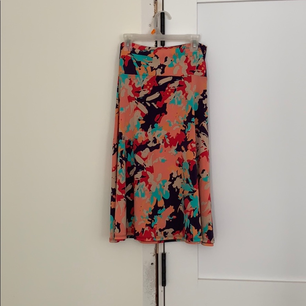 Lularoe skirt